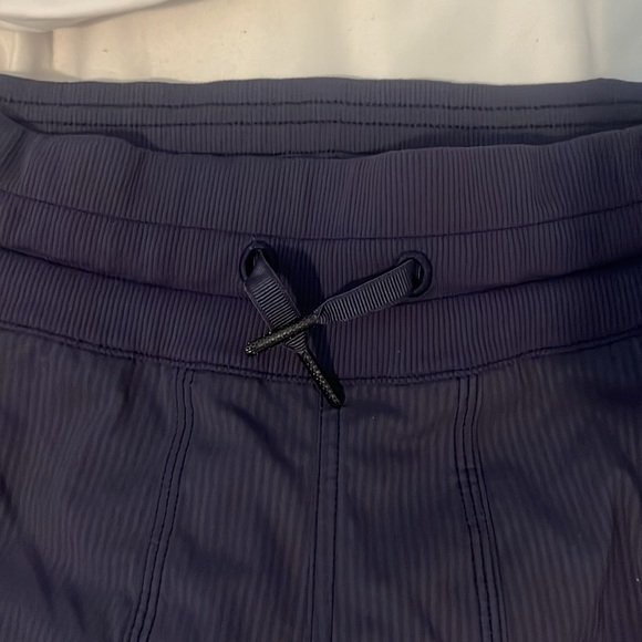 Lululemon dance studio crop pants - Picture 3 of 5